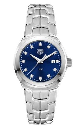 Whether for the diamonds scale or the blue dial, that all completely present the charm of this fake TAG Heuer watch.