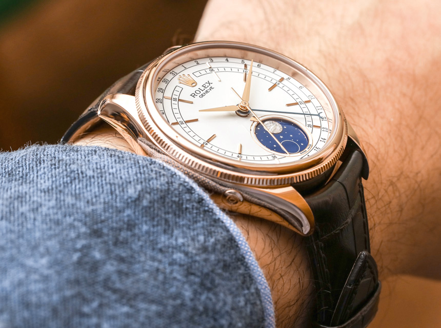 The 18ct rose gold copy watches have white dials.