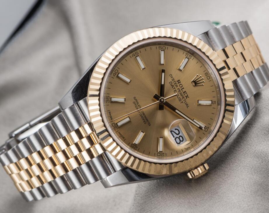 Distinctive Bracelets Of Swiss Made UK Replica Rolex Watches Online